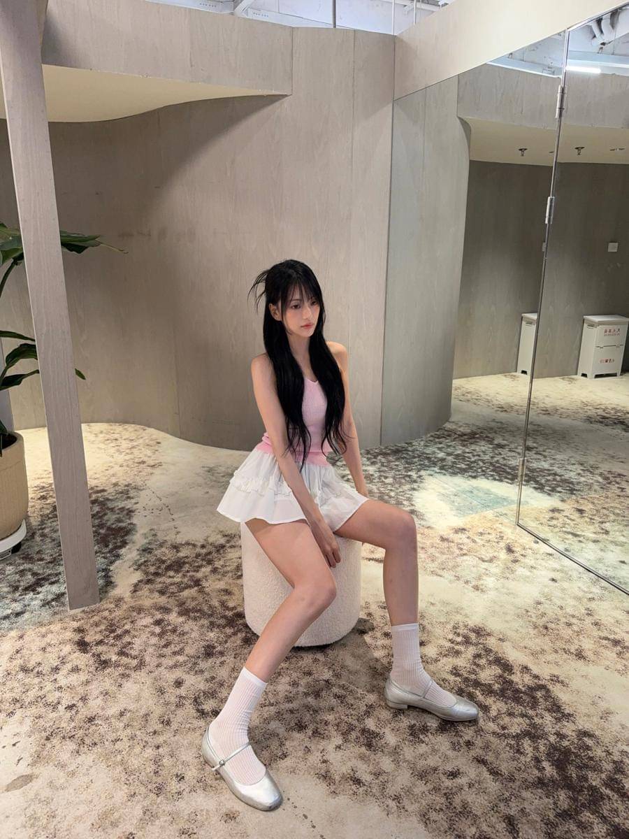 inspirasi OOTD Kim Ji Yoon