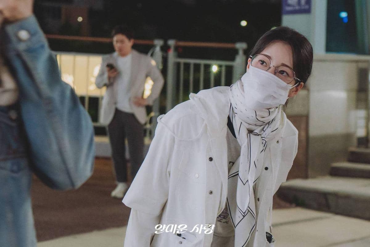 Cuplikan drama Korea Nice to Not Meet You