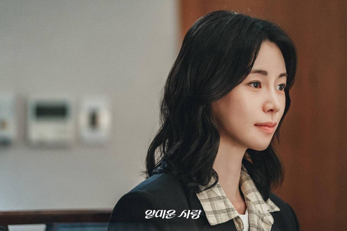 Cuplikan drama Korea Nice to Not Meet You