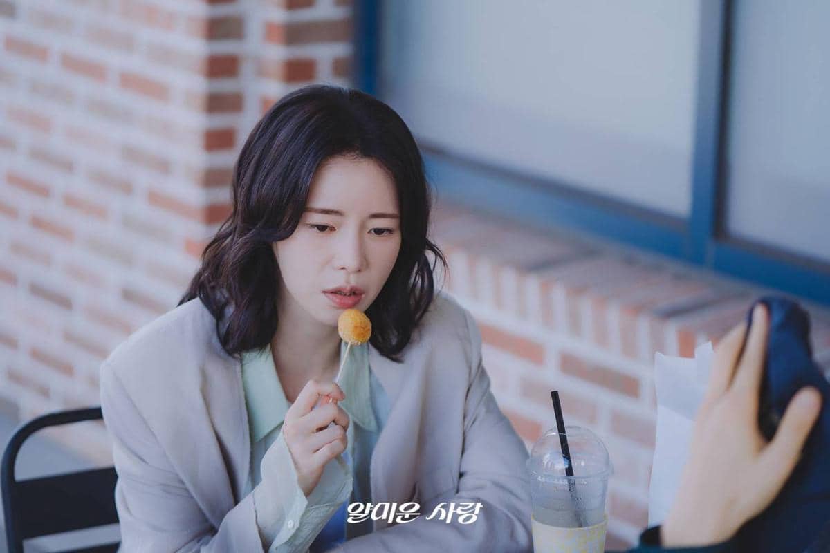 Cuplikan drama Korea Nice to Not Meet You