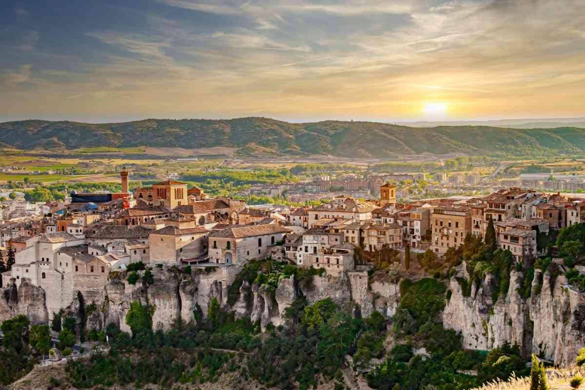 Ilustrasi kota gantung Cuenca, Spanyol