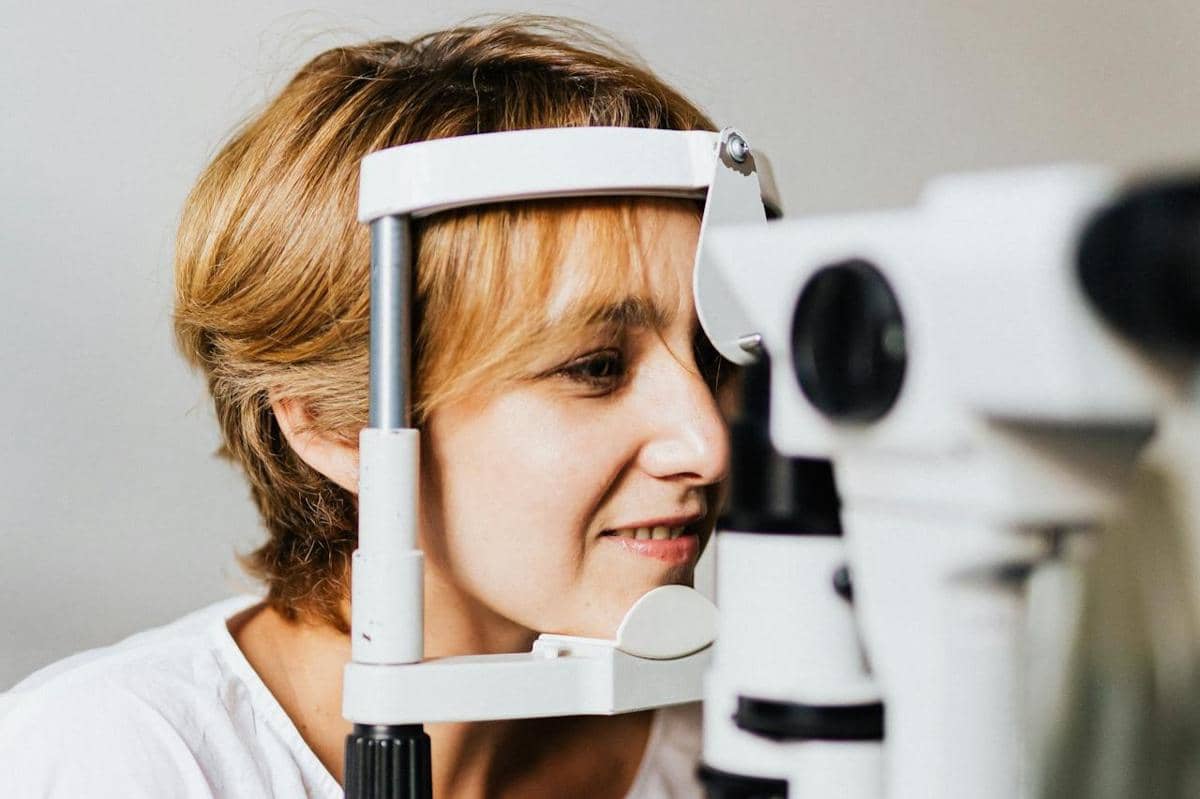 ilustrasi cara membaca resep kacamata