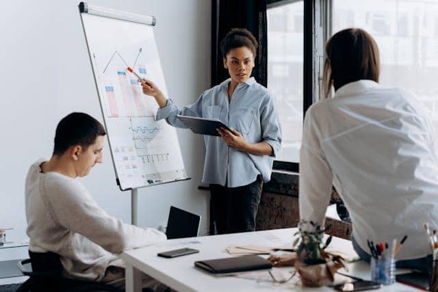ilustrasi seorang Business Development