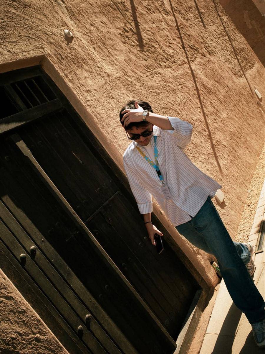 Potret Rey Bong dan keluarga liburan ke Dubai.