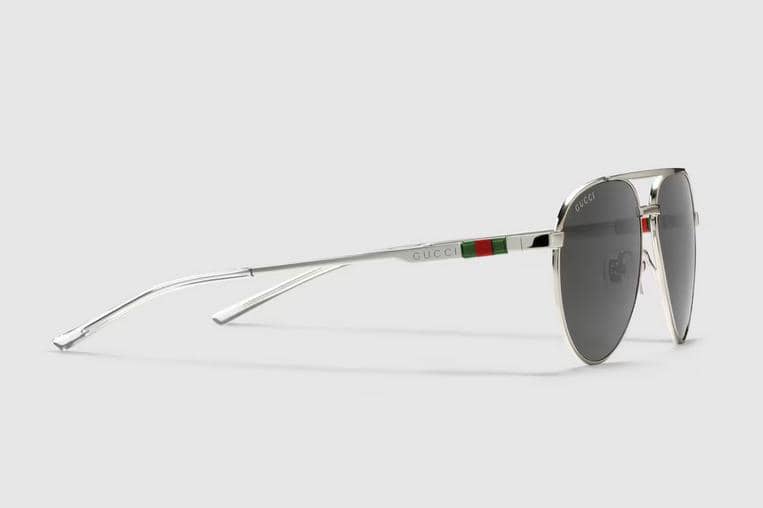 ilustrasi kacamata Gucci asli 