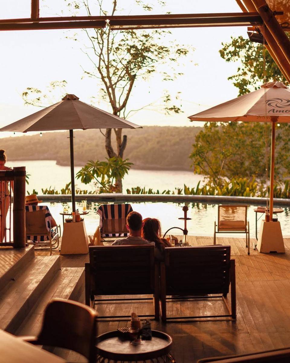 sore hari di Amok Sunset (instagram.com/amok.sunset)