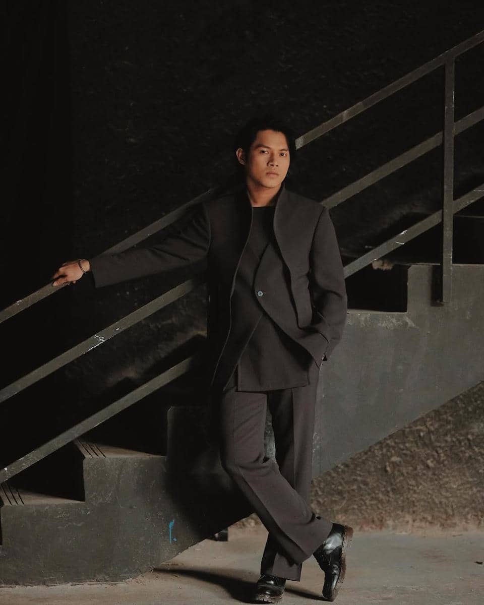 potret Rony Parulian