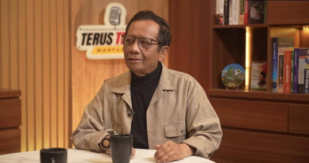 Mahfud: Polisi Aktif Bisa Tetap di Instansi Sipil yang Urus Keamanan