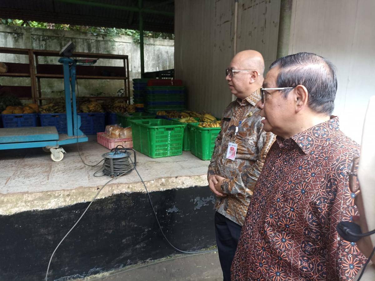 Pramono Anung mengecek kondisi ragunan
