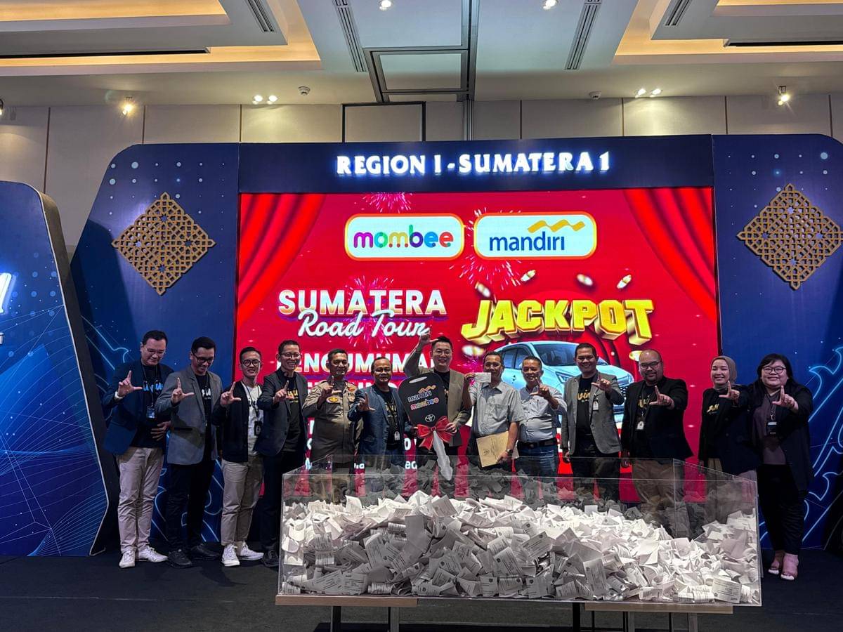 Undian mobil jadi puncak Mombee Expo Sumatra Tour 2025 di Menara Mandiri, Kamis (20/11/2025) (dok.Mombee)