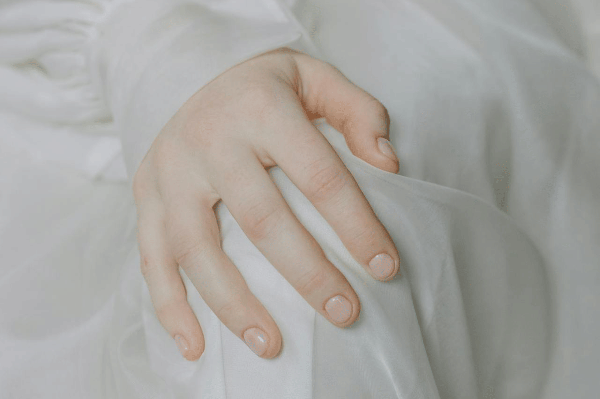 ilustrasi kuku bersih 