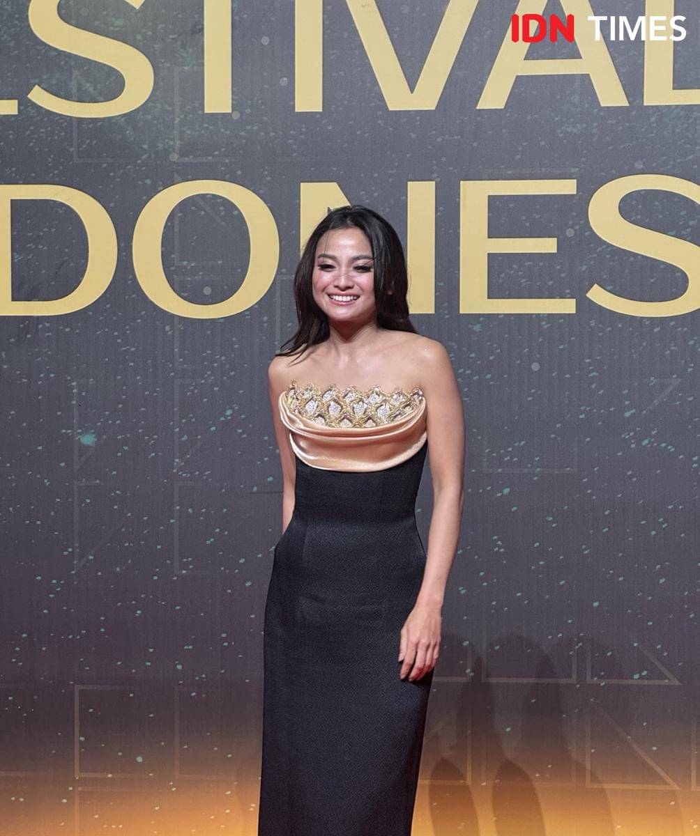 Acha Septriasa di red carpet FFI 2025 pada Kamis (20/11/2025)