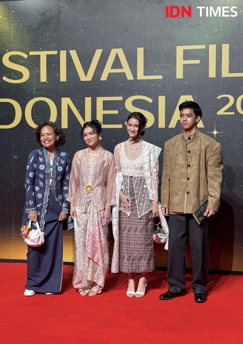 Mira Lesmana, Jasmine Nadya, Leya Princy dan El Putra di red carpet FFI 2025 pada Kamis (20/11/2025)