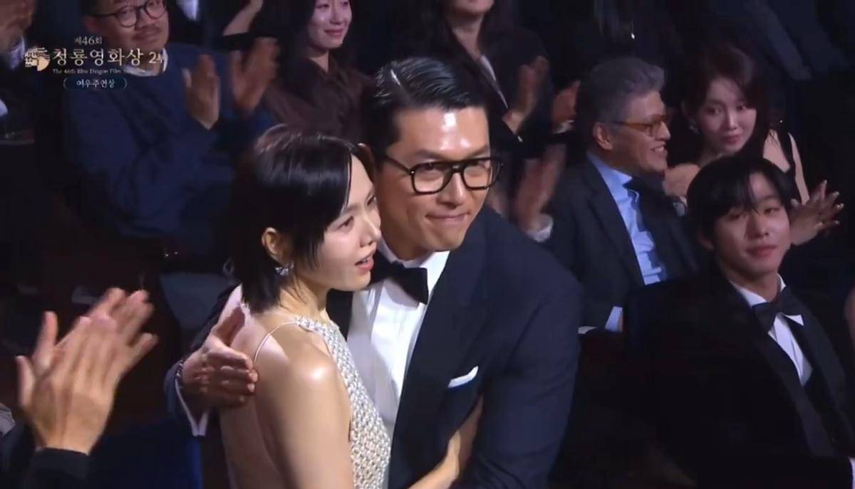 Hyun Bin dan Son Ye Jin di Blue Dragon Film Awards 2025