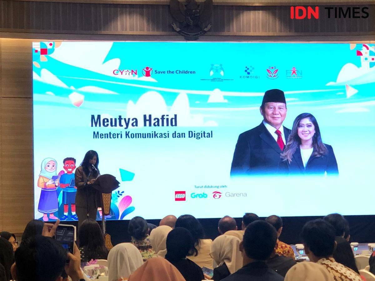Menkomdigi Meutya Hafid dalam acara Hari Anak Sedunia 2025 di Hotel Lumiere, Jakarta, Kamis (20/11/2025). 