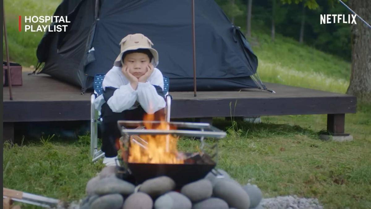 cuplikan drama Hospital Playlist 