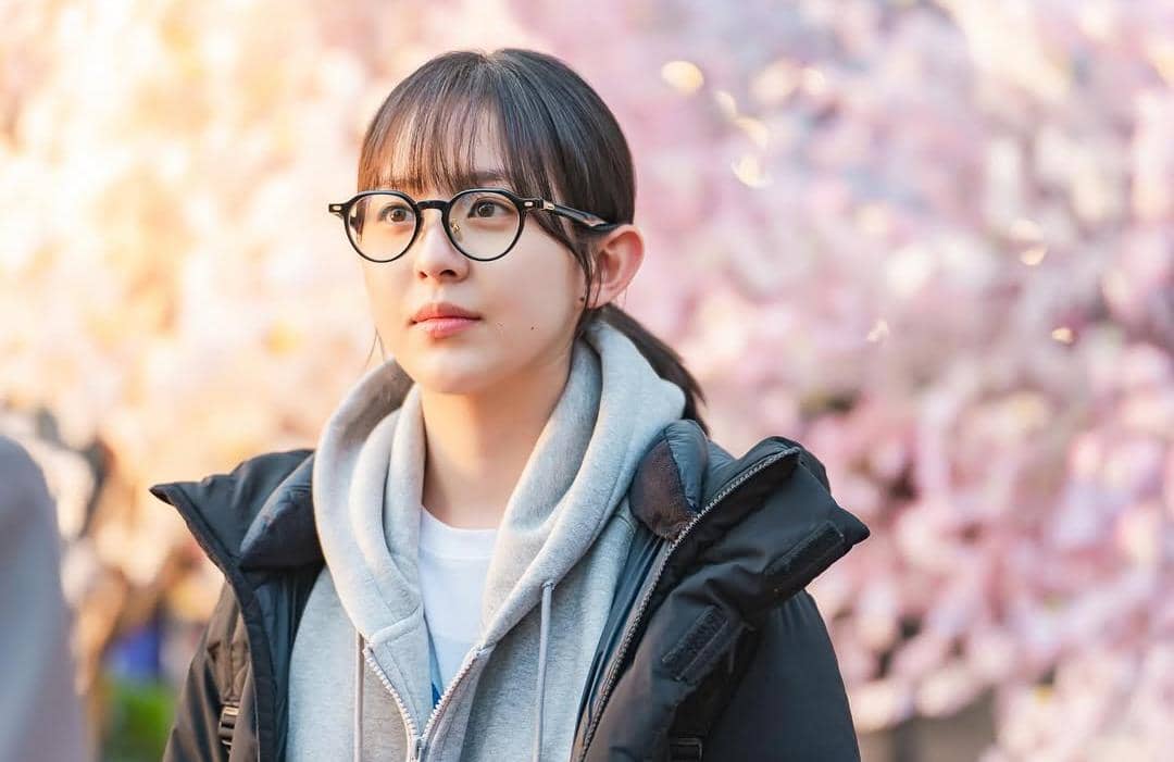 still cut drakor Spirit Fingers 