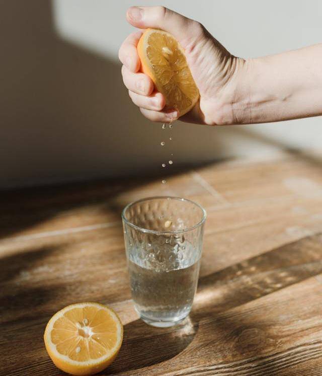 ilustrasi larutan lemon