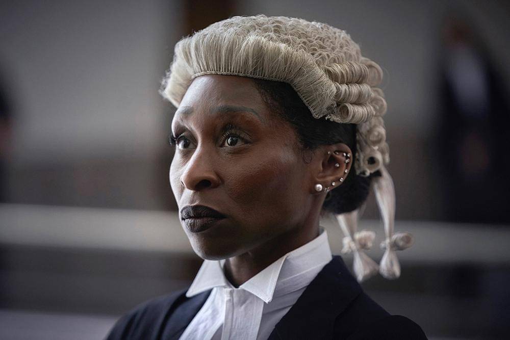 Cynthia Erivo dalam film Prima Facie