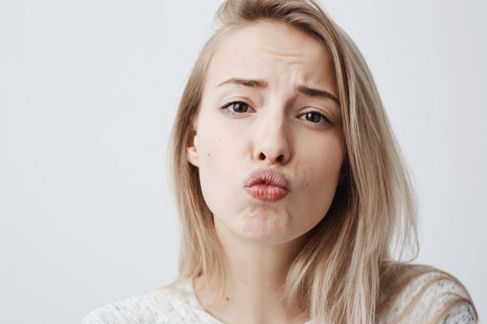 Ilustrasi bibir kering