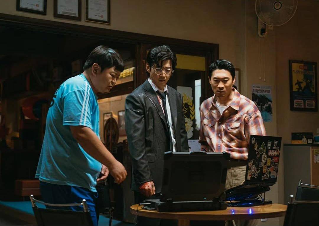 still cut drama Korea Heroes Next Door