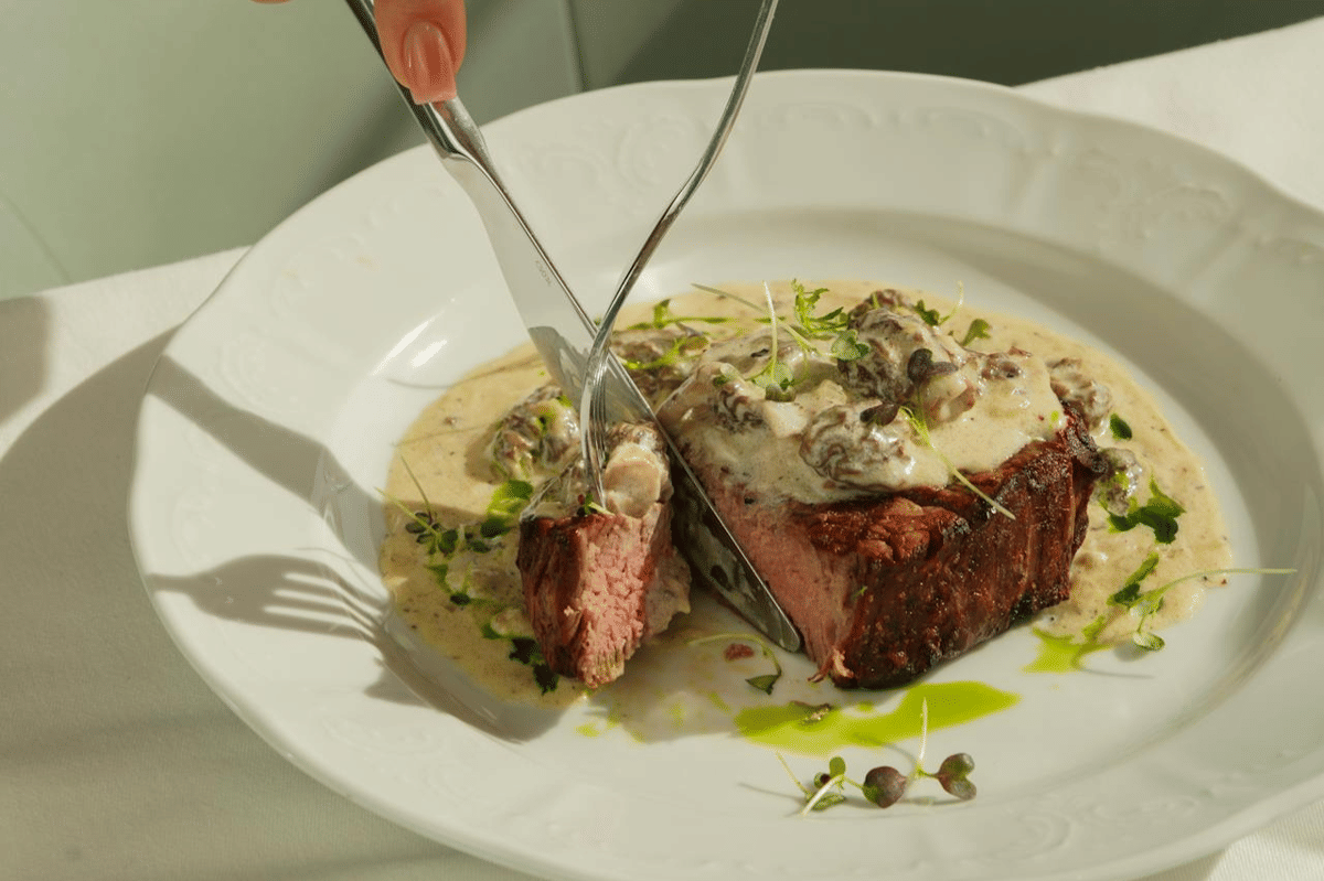 ilustrasi penggunaan herb butter