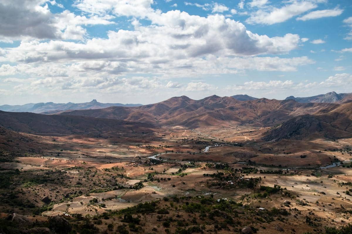 ilustrasi pegunungan