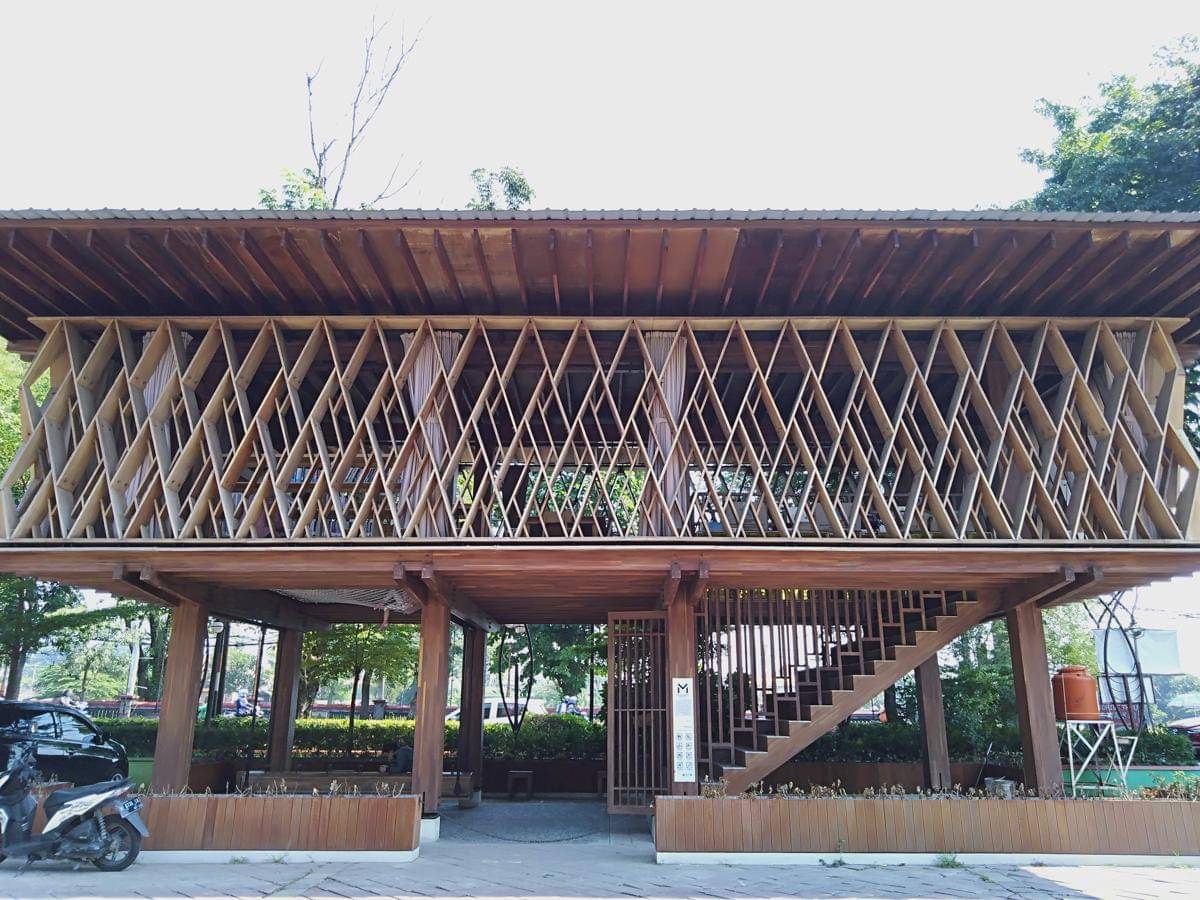 Microlibrary Warak Kayu