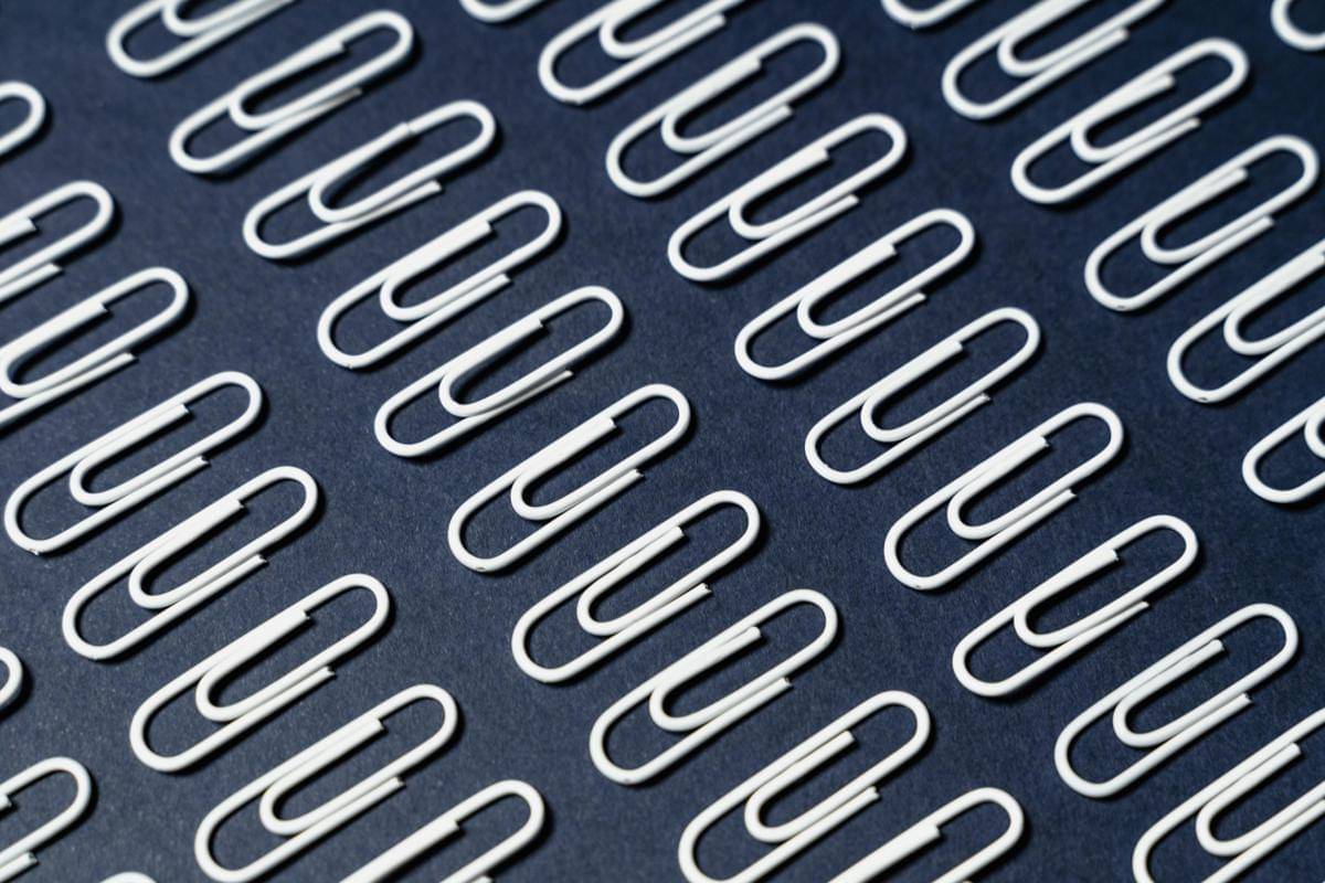 ilustrasi paper clip 