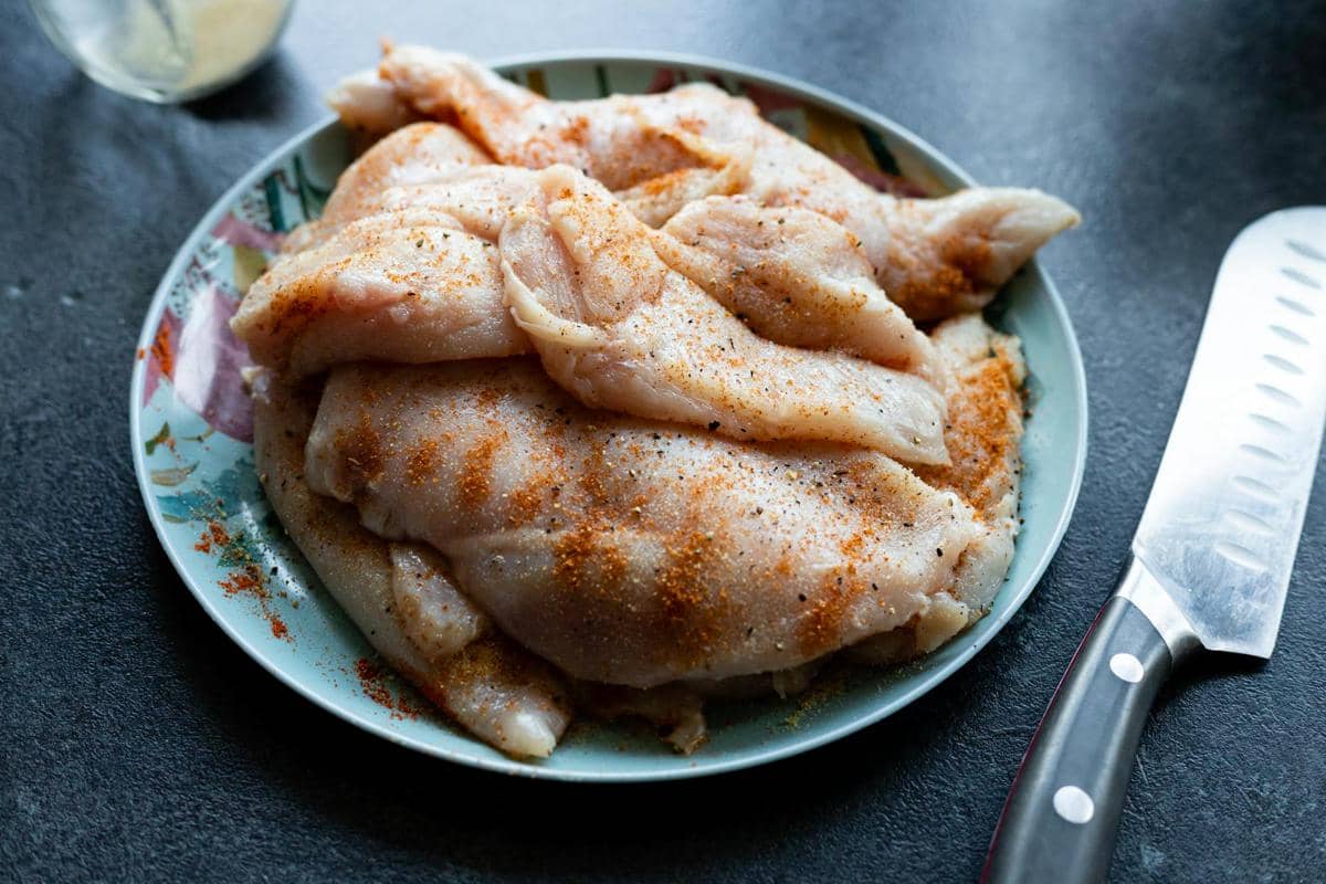 ilustrasi marinasi daging ayam