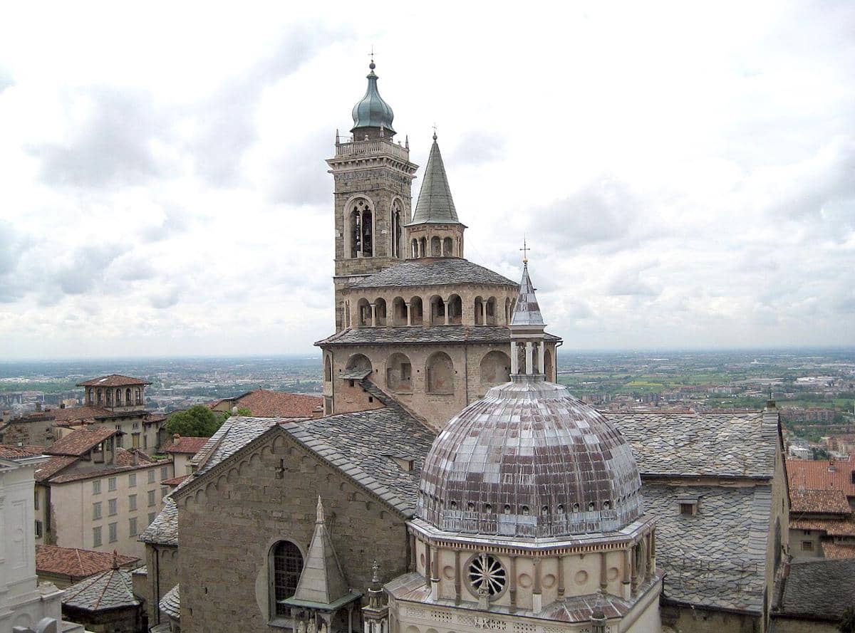 potret bagian atap St. Maria Maggiore, Bergamo 
