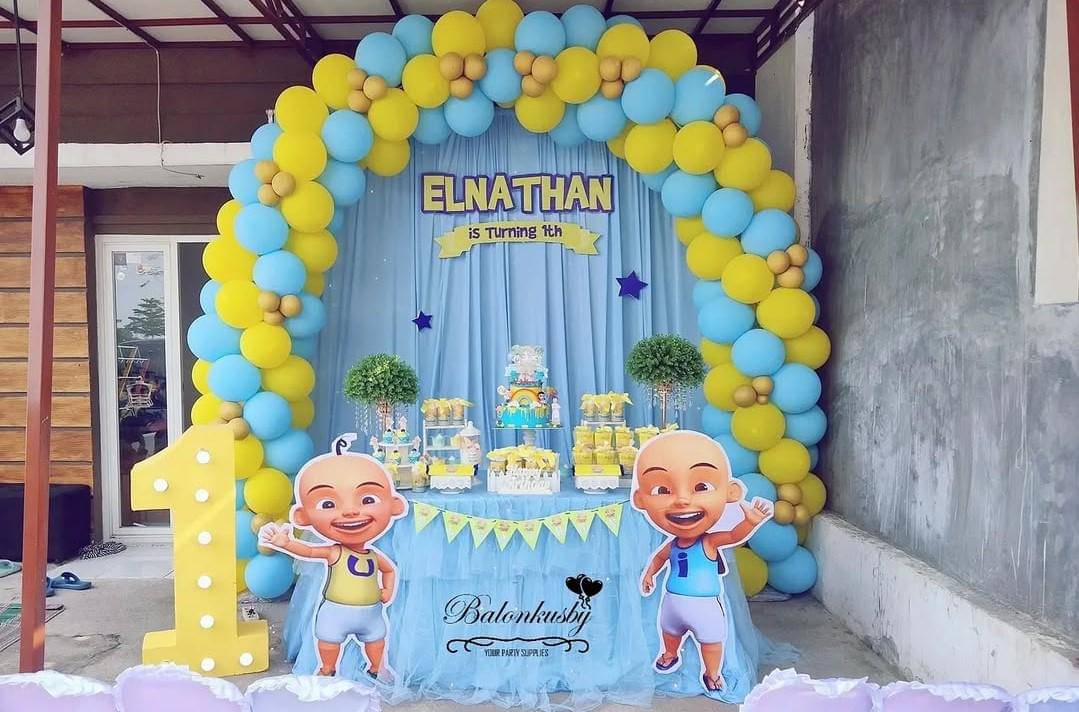 ilustasi dekorasi ulang tahun Upin Ipin 