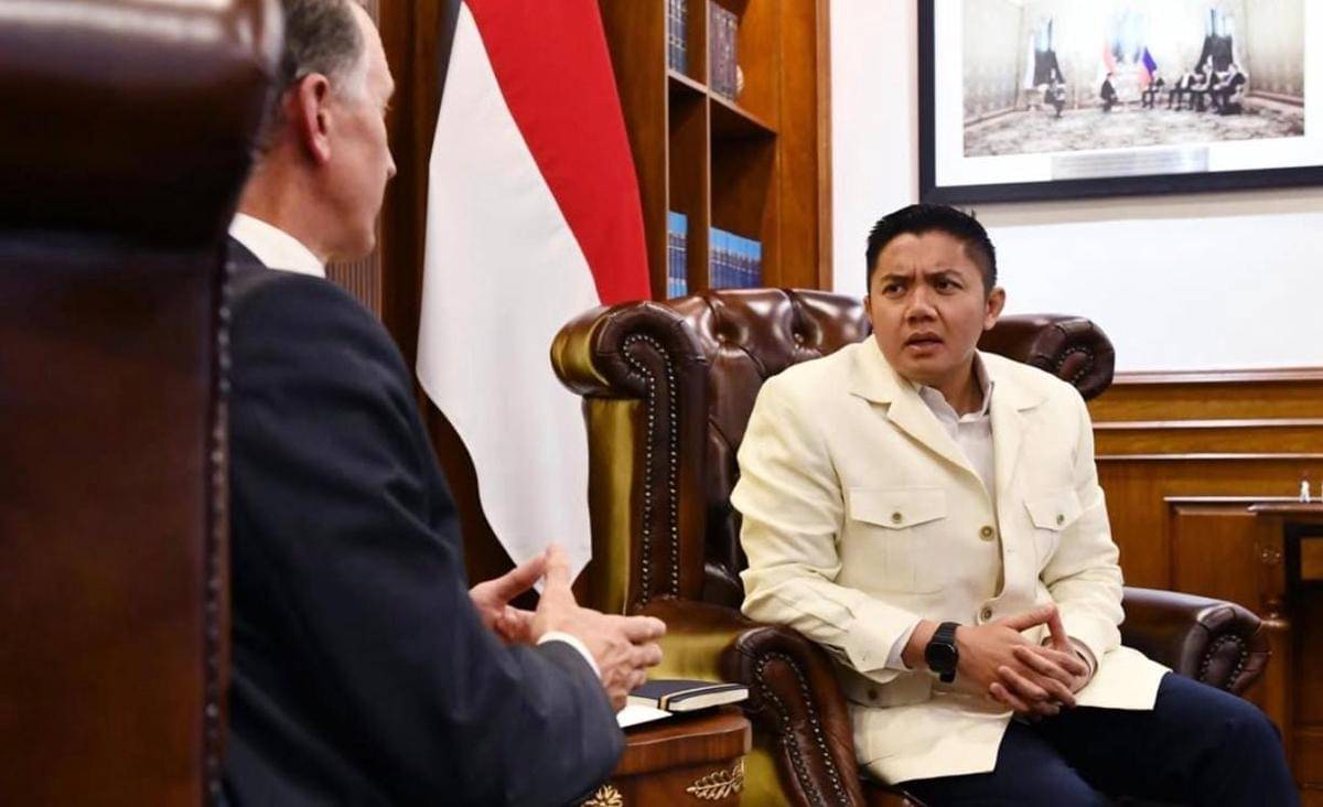 Sekretaris Kabinet, Teddy Indra Wijaya menerima Duta Besar Belanda untuk Indonesia, Marc Gerritsen, di kantor Sekretariat Kabinet (Instagram/@sekretariat.kabinet)
