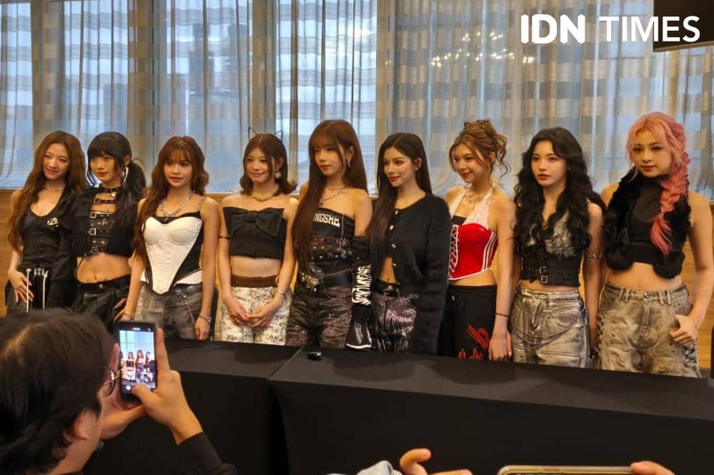 Girl Group Gen1es saat sesi Press Conference CHUANG Asia Mini Tour di Jakarta, Kamis (20/11/2025)