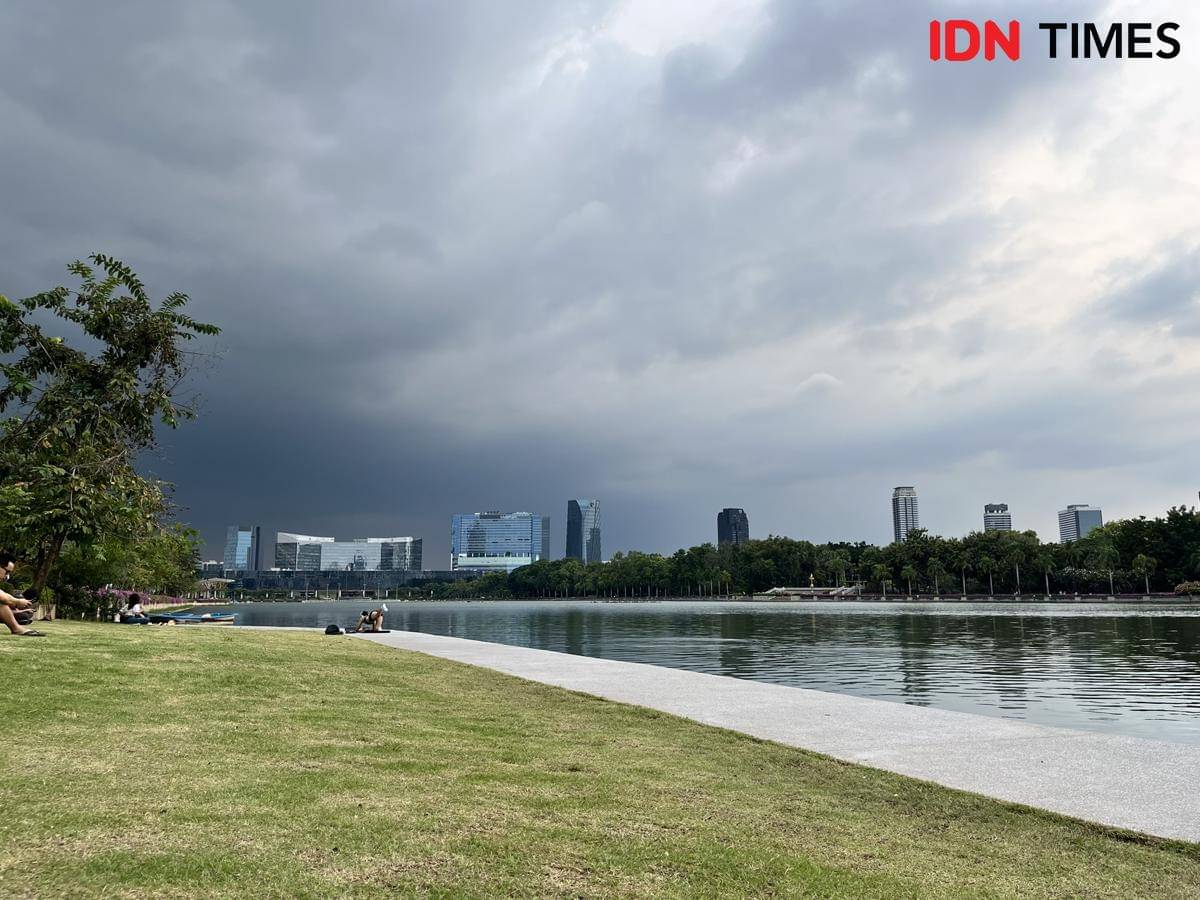 Potret Benchakitti Park, Bangkok, Thailand  