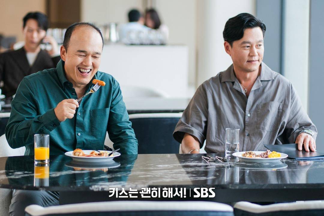 potret Lee Seo Jin di drama Dynamite Kiss 