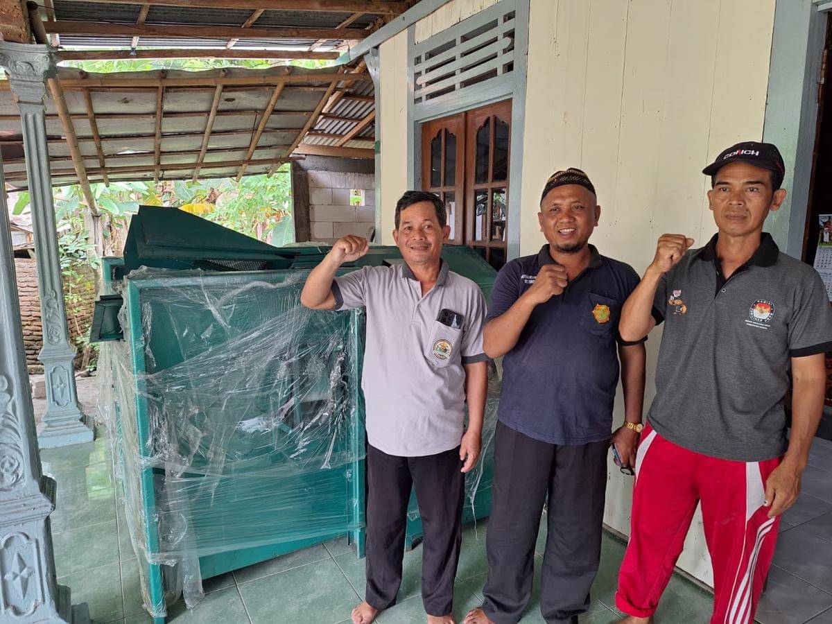 bri, bri kendal, bri peduli, kelompok tani, petani tembakau, mesin perajang tembakau