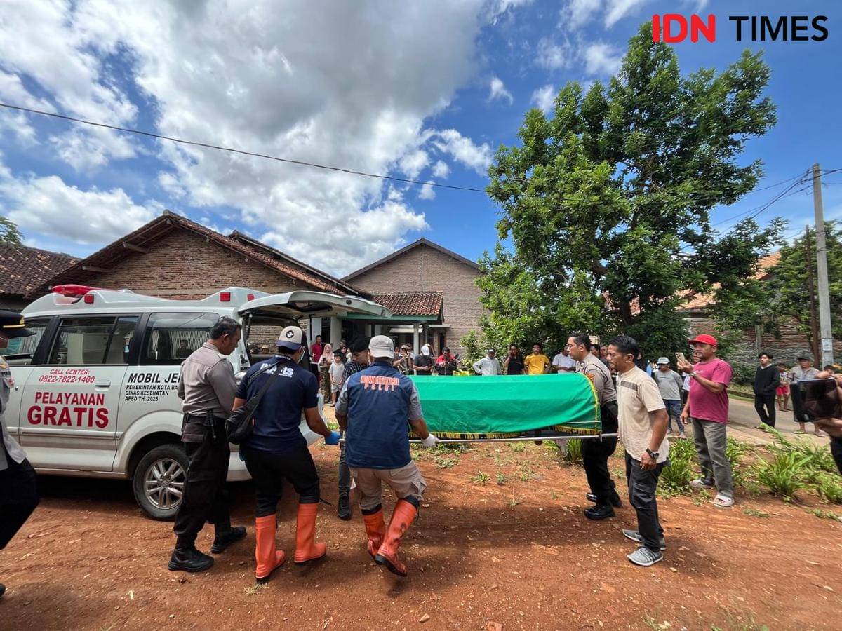 Peristiwa pembunuhan di salah satu rumah warga Kelurahan Rajabasa 