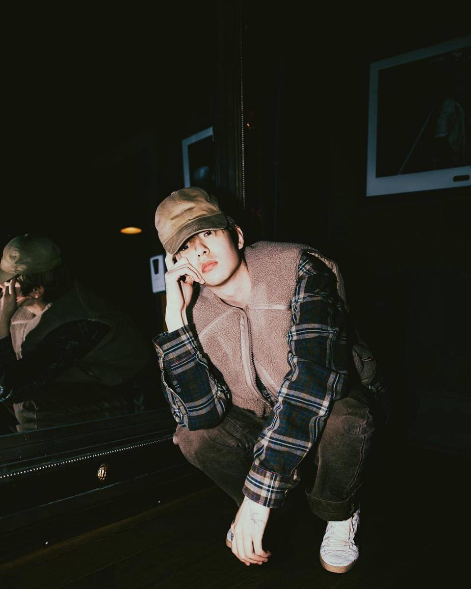 Outfit Untuk Hangout ke Kafe ala eaJ