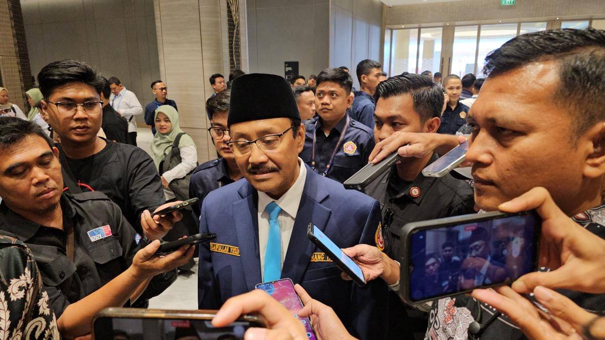 Menteri Sosial Saifullah Yusuf