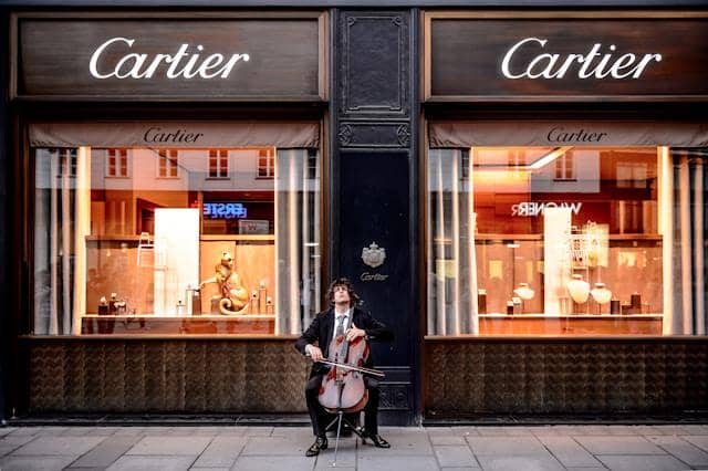ilustrasi butik Cartier 