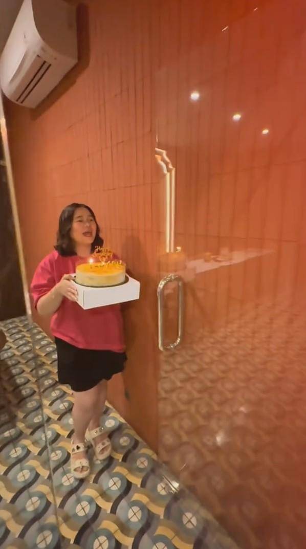 Denny Sumargo dan Olivia Allan anniversary ke-5 (tiktok.com/@dennysumargoreal)