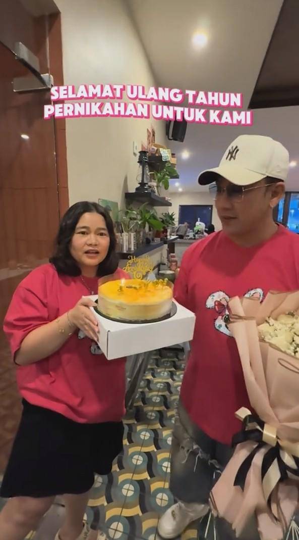 Denny Sumargo dan Olivia Allan anniversary ke-5 (tiktok.com/@dennysumargoreal)