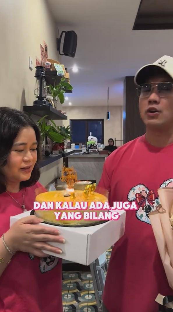 Denny Sumargo dan Olivia Allan anniversary ke-5 (tiktok.com/@dennysumargoreal)