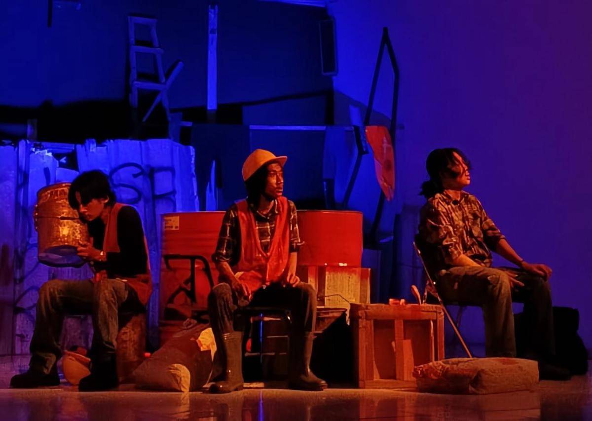 Teater Kurusetra Unit Kegiatan Mahasiswa Bidang Seni (UKMBS) Universitas Lampung (Unila) 