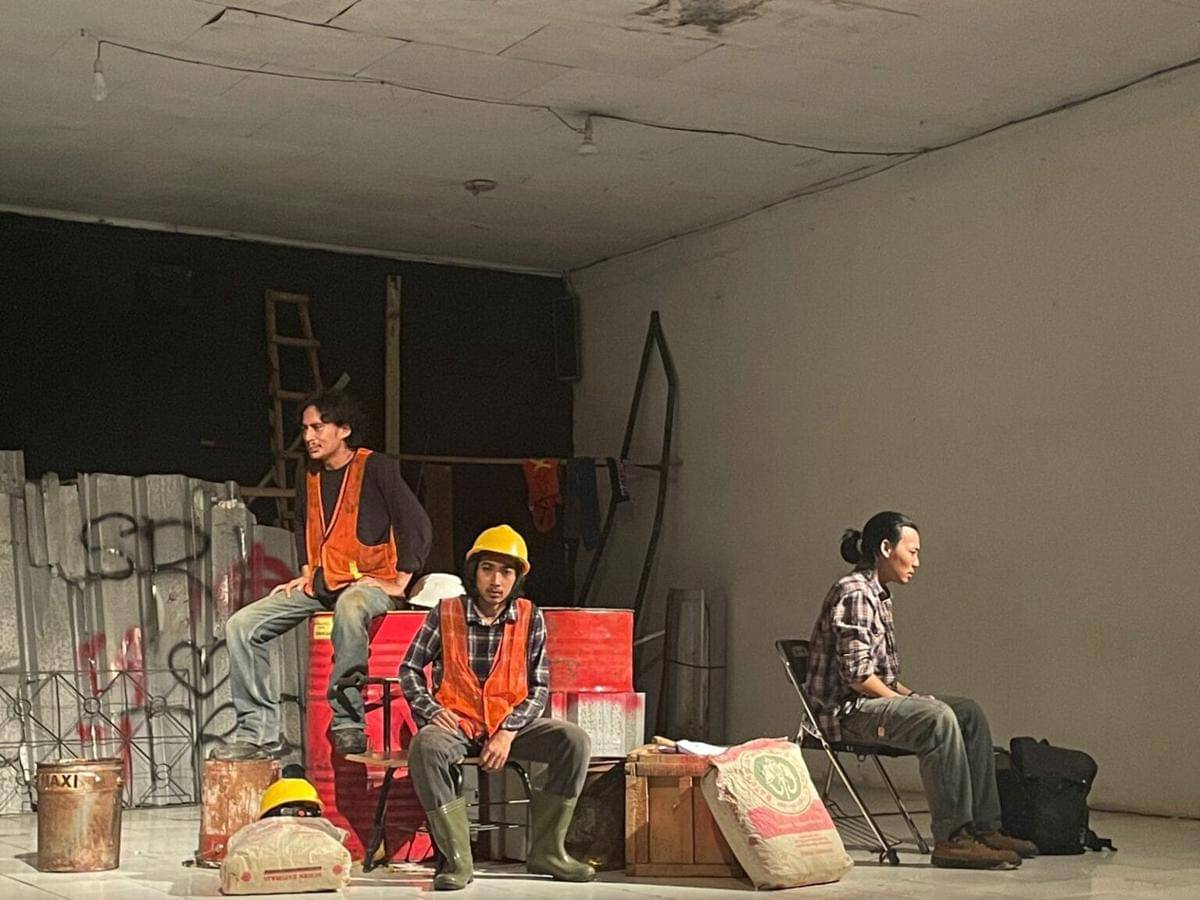 Teater Kurusetra Unit Kegiatan Mahasiswa Bidang Seni (UKMBS) Universitas Lampung (Unila) 