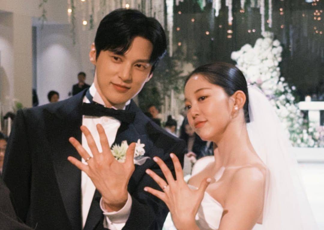 Yoon Sun Woo dan Kim Ga Eun