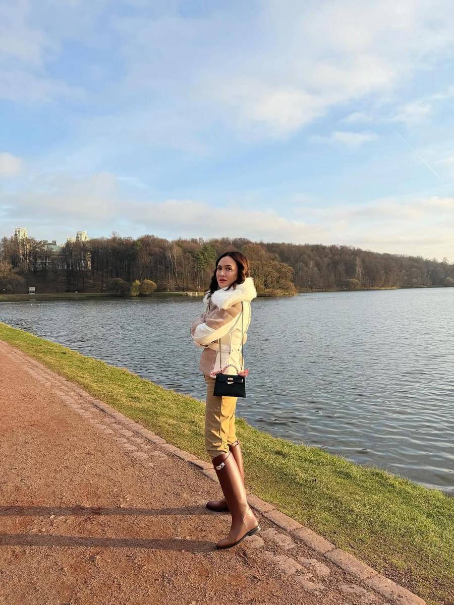 Shandy Aulia liburan di Moskow.