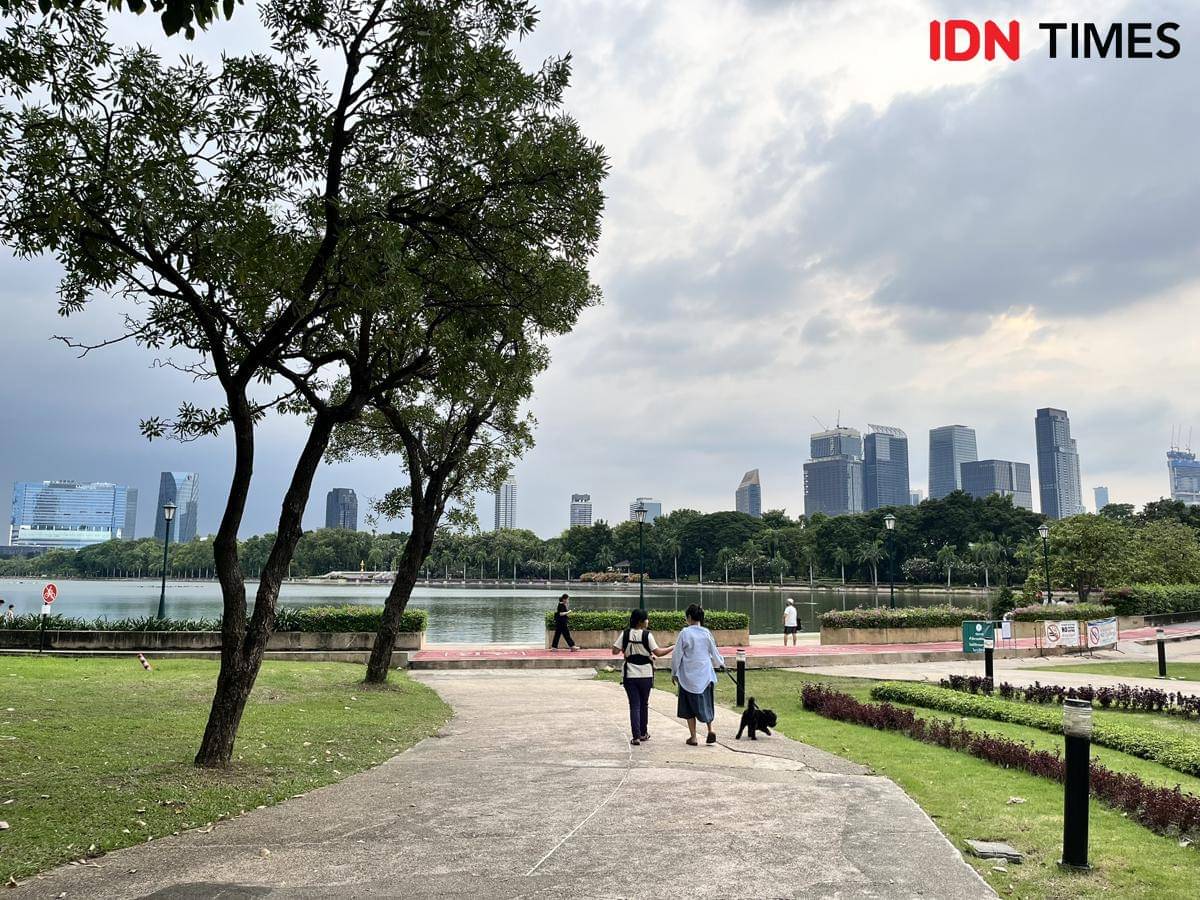 Potret suasana di Benchakitti Bangkok, Thailand  