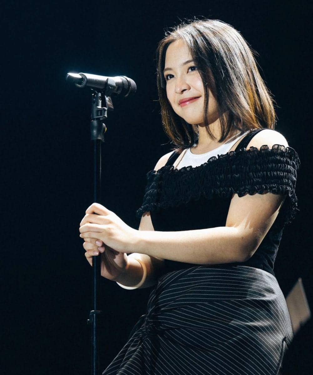 bernadya potong rambut